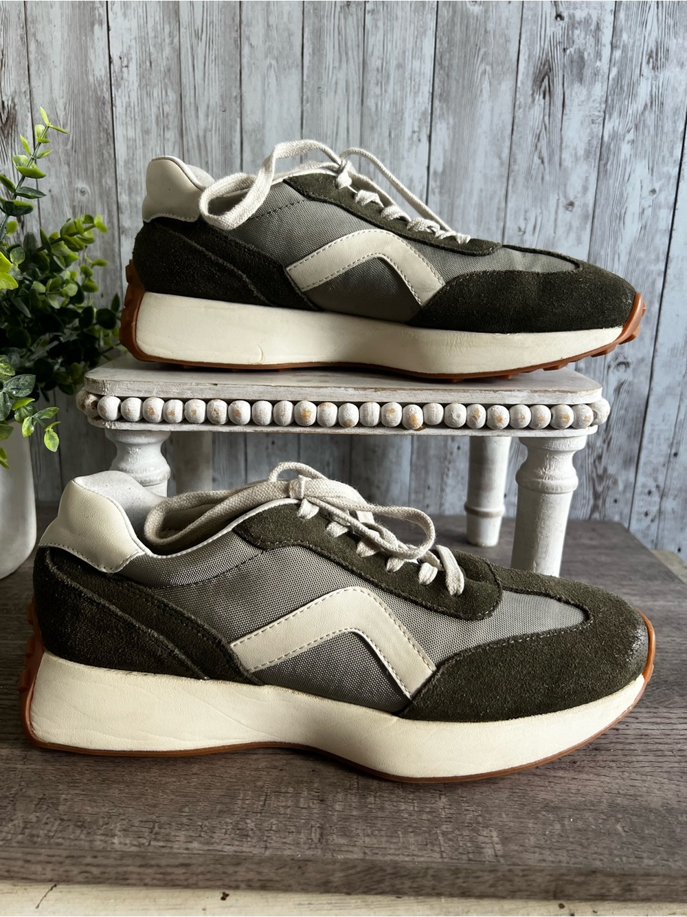 Marks & Spencer Retro Olive Green and Cream Women's Sneakers Trainers 7.5
